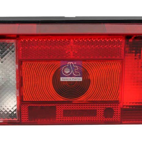 LPM Truck Parts - TAIL LAMP, RIGHT WITH LICENSE PLATE LAMP
