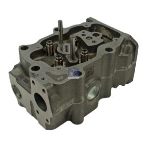 LPM Truck Parts - CYLINDER HEAD, WITHOUT VALVES (10570074 - 570074)