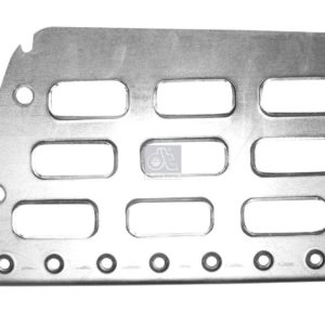 LPM Truck Parts - STEP, RIGHT (20360789)