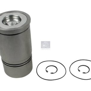 LPM Truck Parts - PISTON WITH LINER (7485126579 - 85126578)