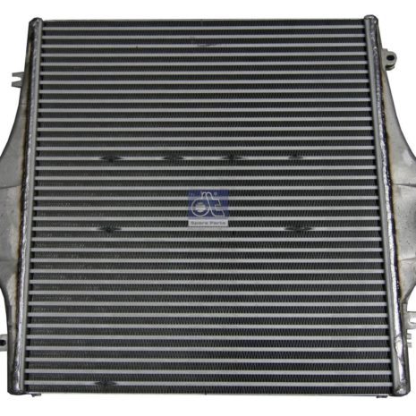 LPM Truck Parts - INTERCOOLER (81061300084 - 81061300183)