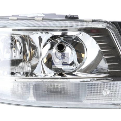 LPM Truck Parts - HEADLAMP, RIGHT (81251016506 - 81251016690)