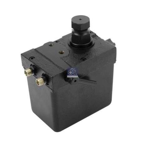 LPM Truck Parts - CABIN TILT PUMP (0015533301 - 0015533601)