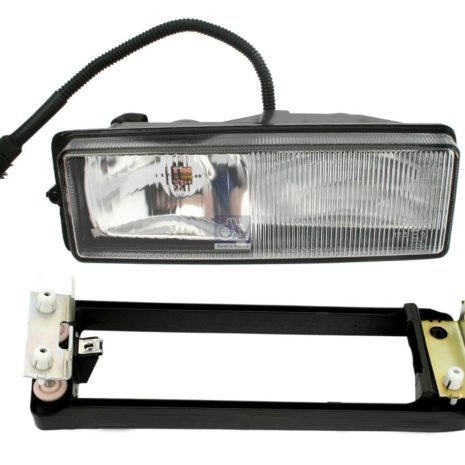 LPM Truck Parts - AUXILIARY LAMP, RIGHT WITH BRACKET (1328861S1)