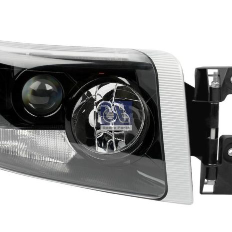 LPM Truck Parts - HEADLAMP, RIGHT (5010578472)