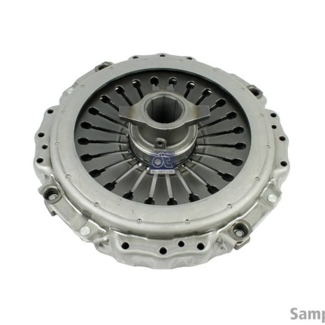 LPM Truck Parts - CLUTCH COVER, WITH RELEASE BEARING (01903944 - 98453284)